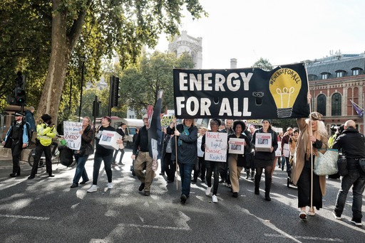 Fuel Poverty Action marches with Energy For All banner
