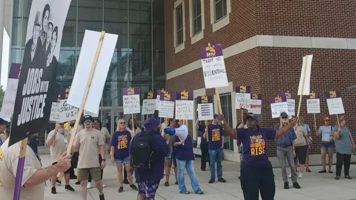 SEIU 73 Workers at UIUC