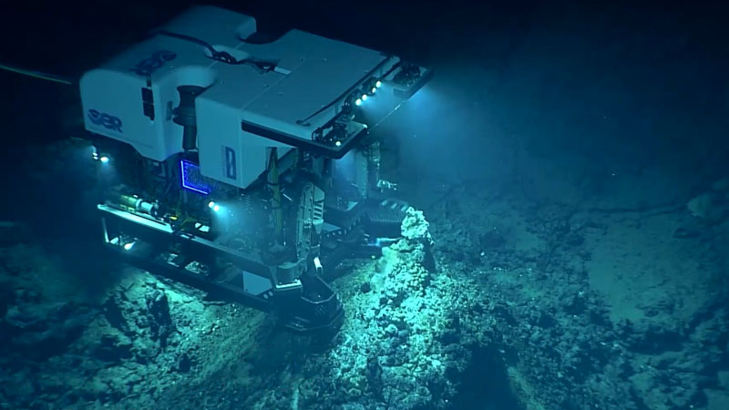 Submersible operating on ocean floor