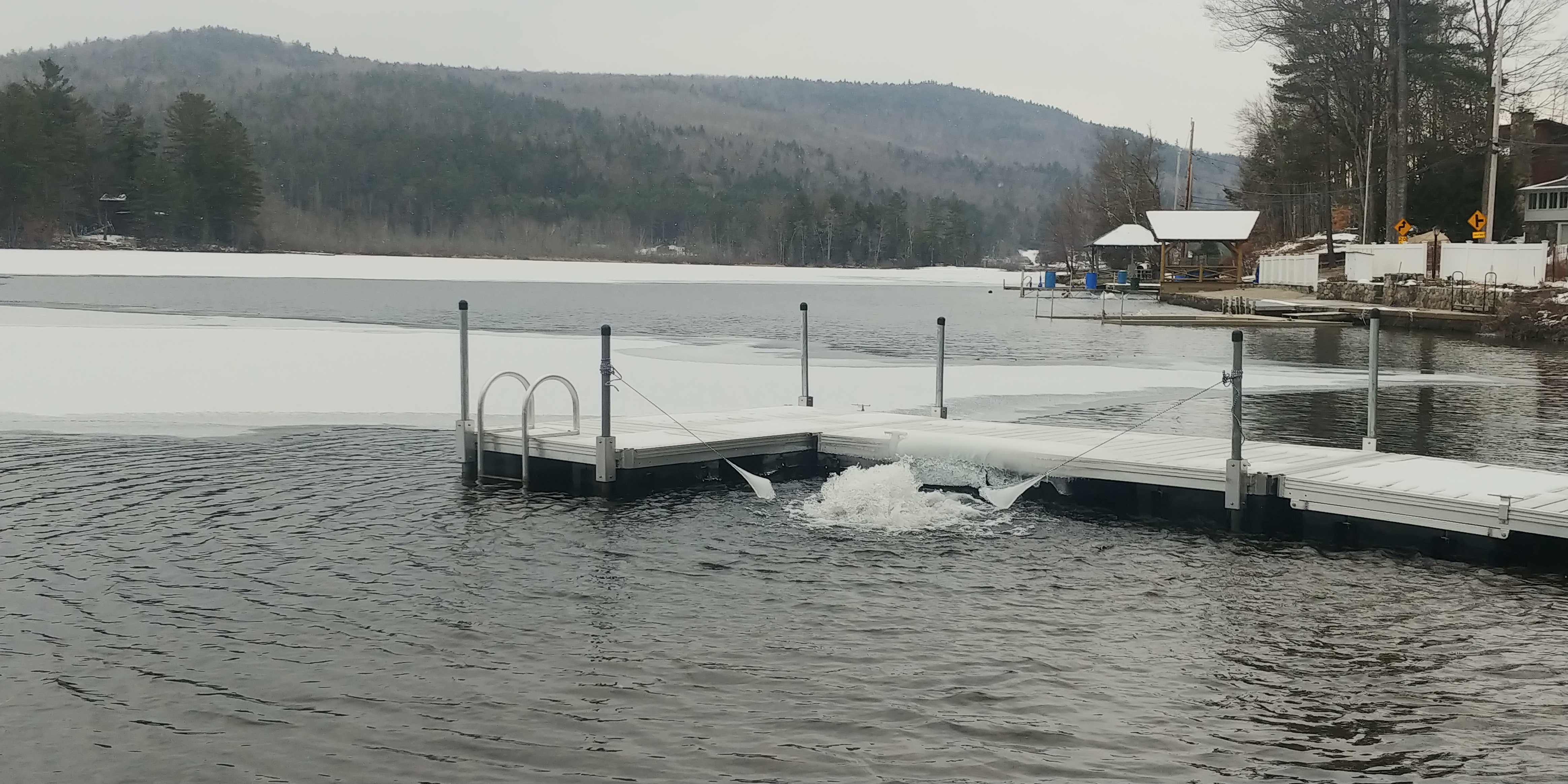 Bubbler system for one dock on Brant Lake