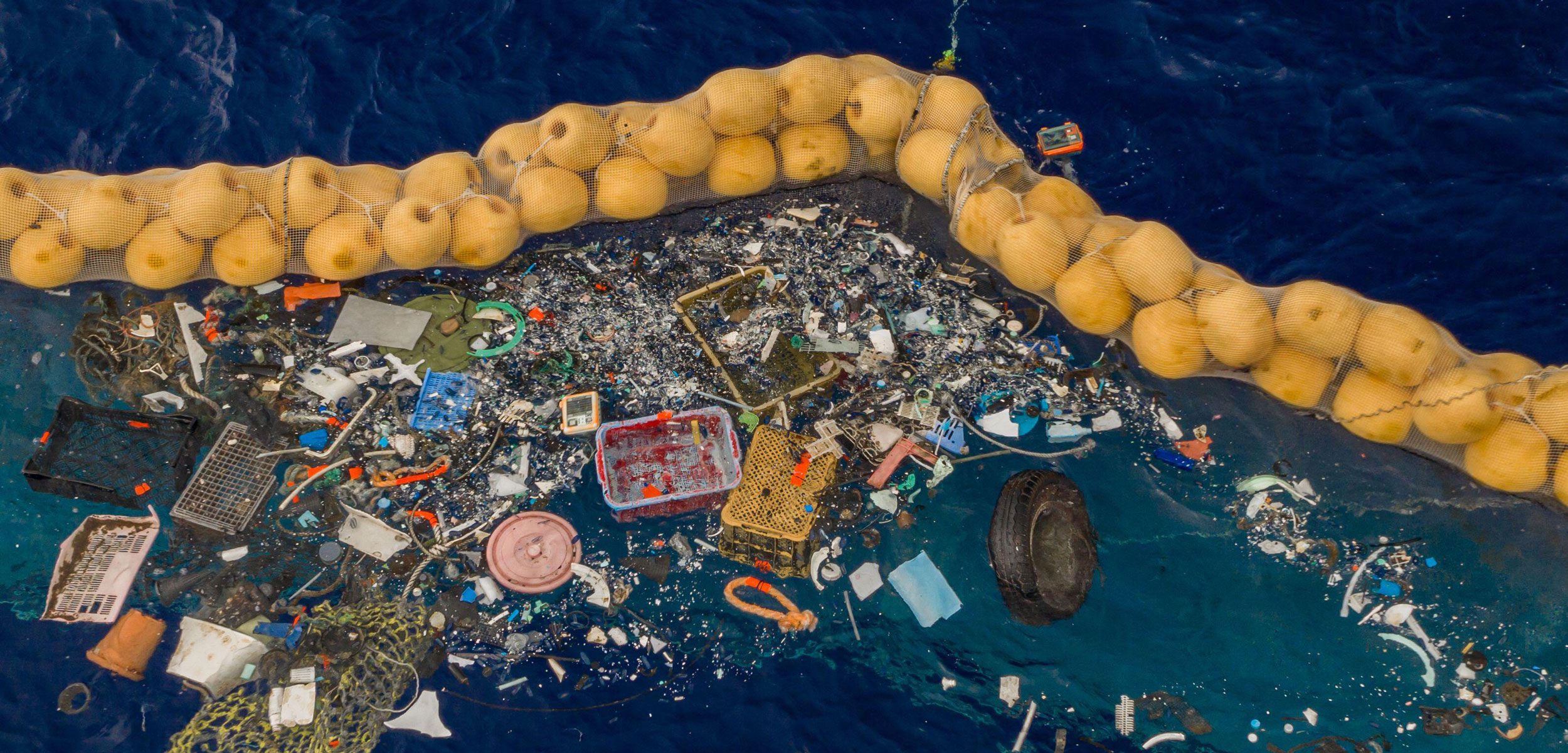 stop throwing trash in oceans