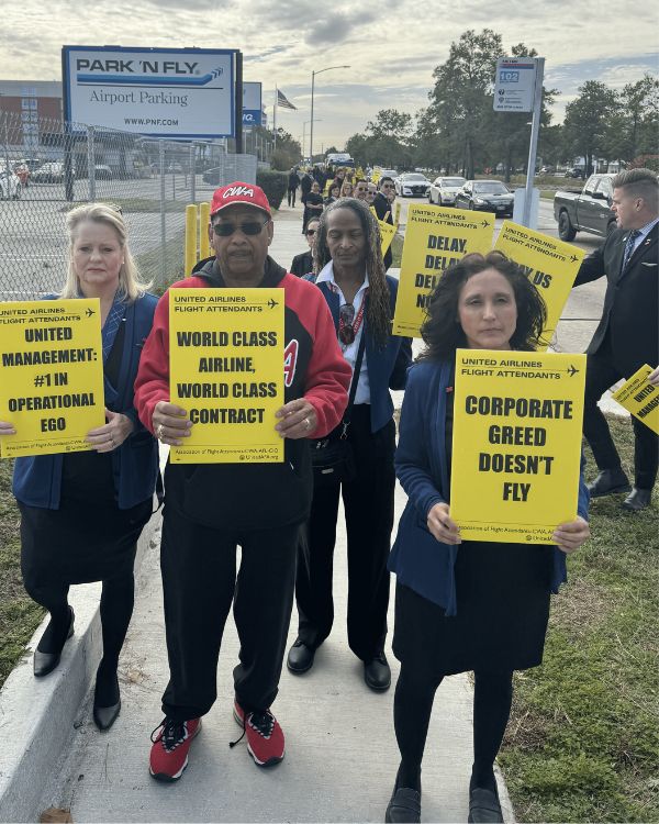 President Cummings Pickets with AFA in Houston