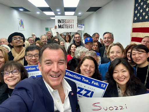 Tom Suozzi and supporters