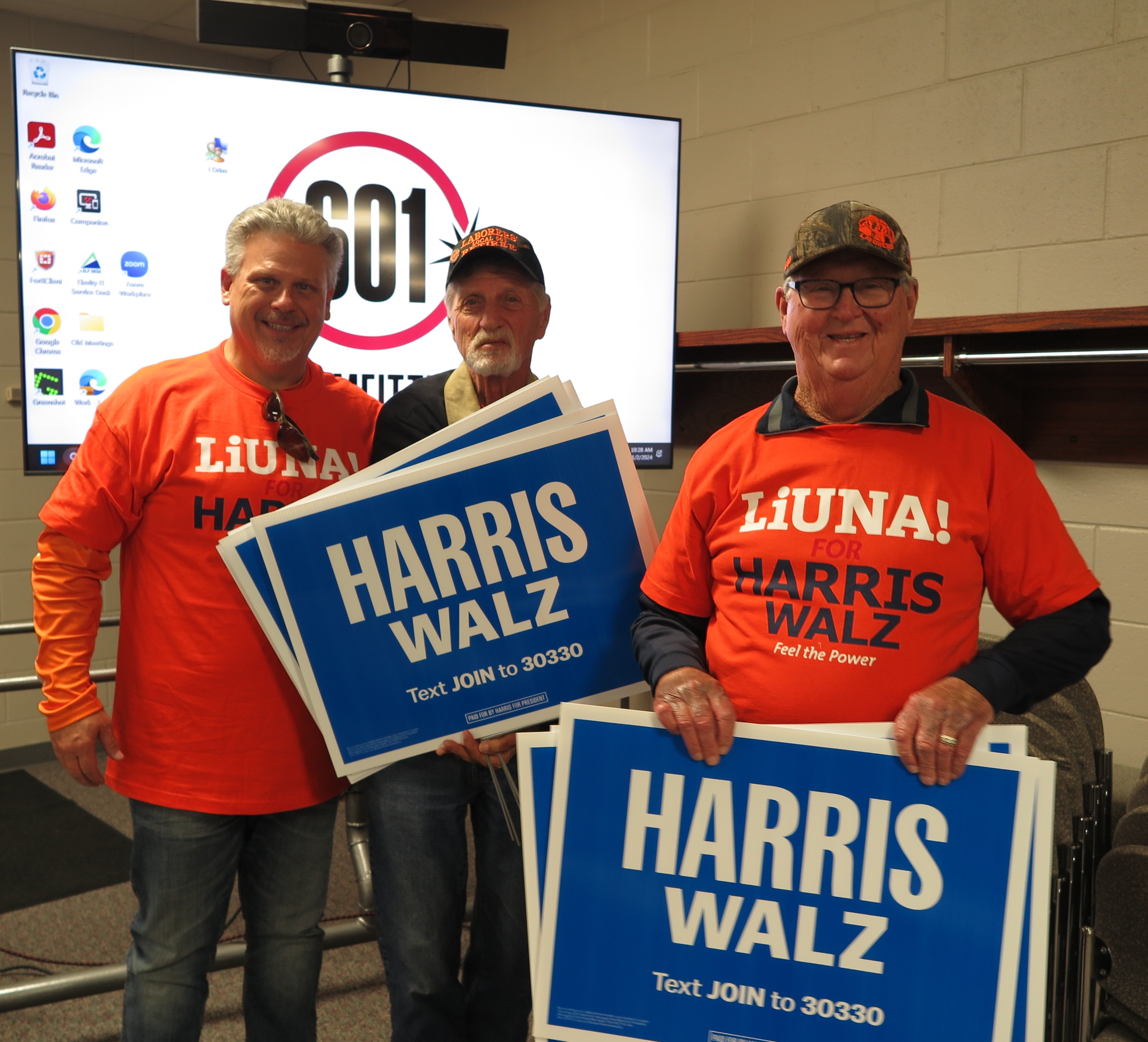 LIUNA members with signs 