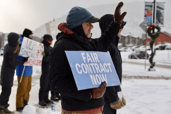 Park City Ski Patrollers End Strike