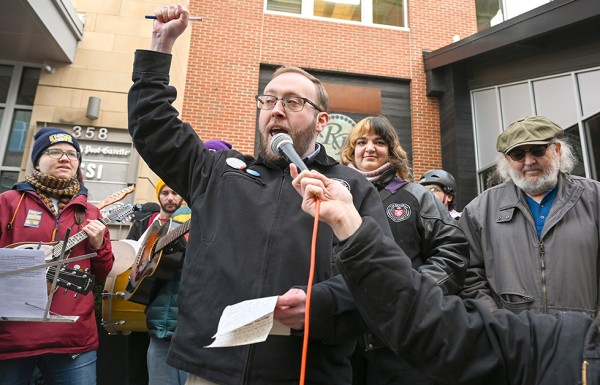 Pittsburgh Post-Gazette Journalists Return to Work After Three-Year Strike