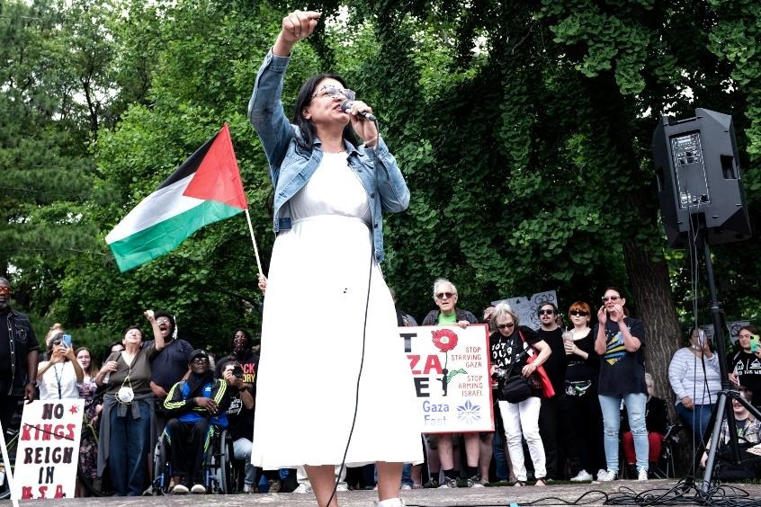 Rashida speaks at a No Kings rally