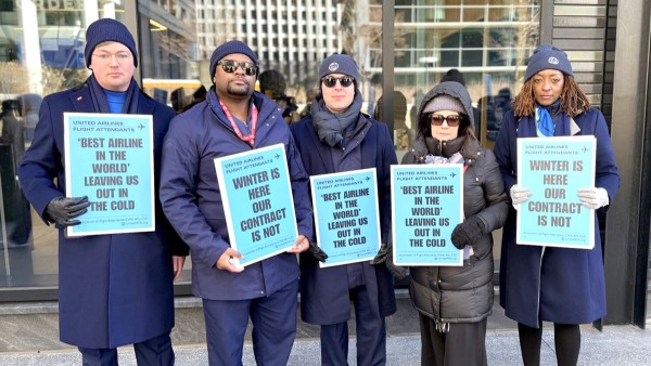 AFA-CWA United Flight Attendants Picket in Chicago